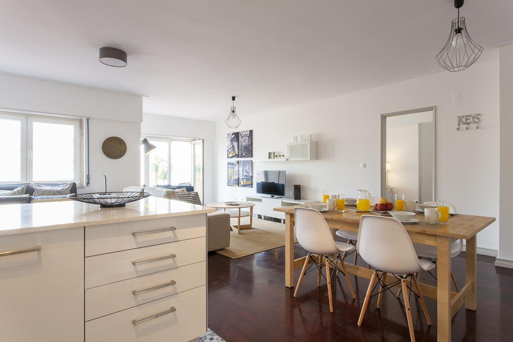 ליסבון Joivy Superb 1-Bed Apt With Workspace And Terrace, Close To Avenida Da Liberdade מראה חיצוני תמונה
