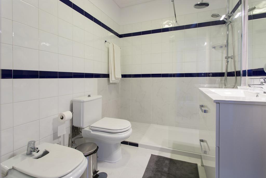 ליסבון Joivy Superb 1-Bed Apt With Workspace And Terrace, Close To Avenida Da Liberdade מראה חיצוני תמונה
